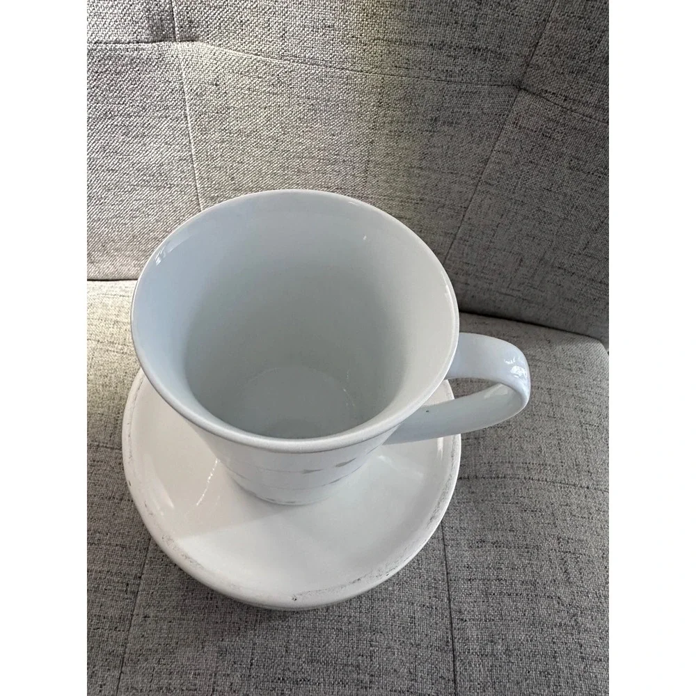Williams Sonoma White Mug with Gray‎ Arrows and Hearts Design Coffee Tea Cup